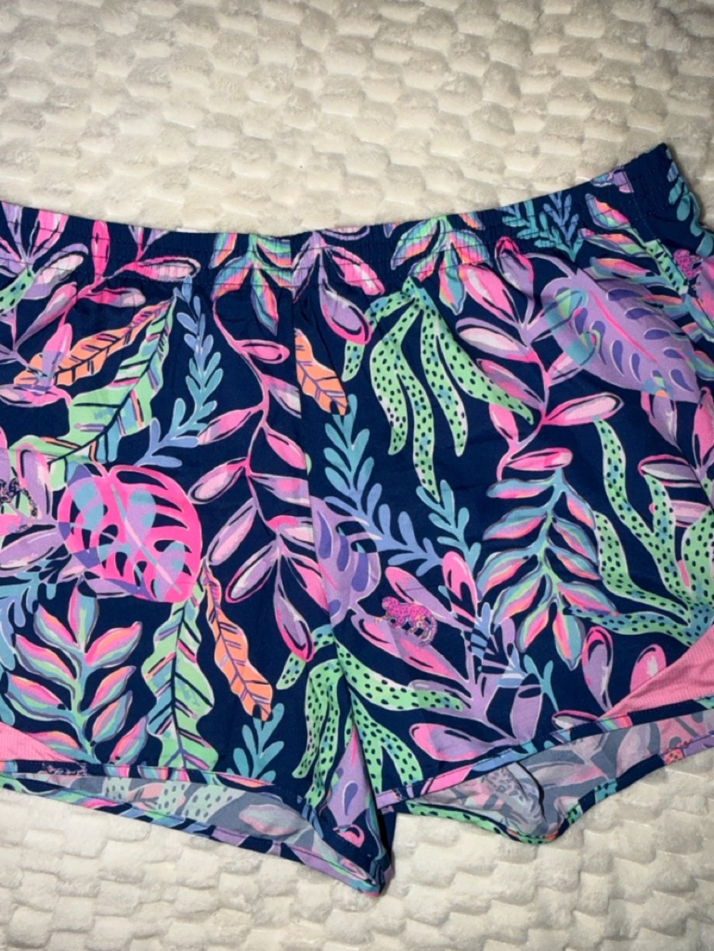 Ocean Trail Lilly Pulitzer Shorts size M used condition